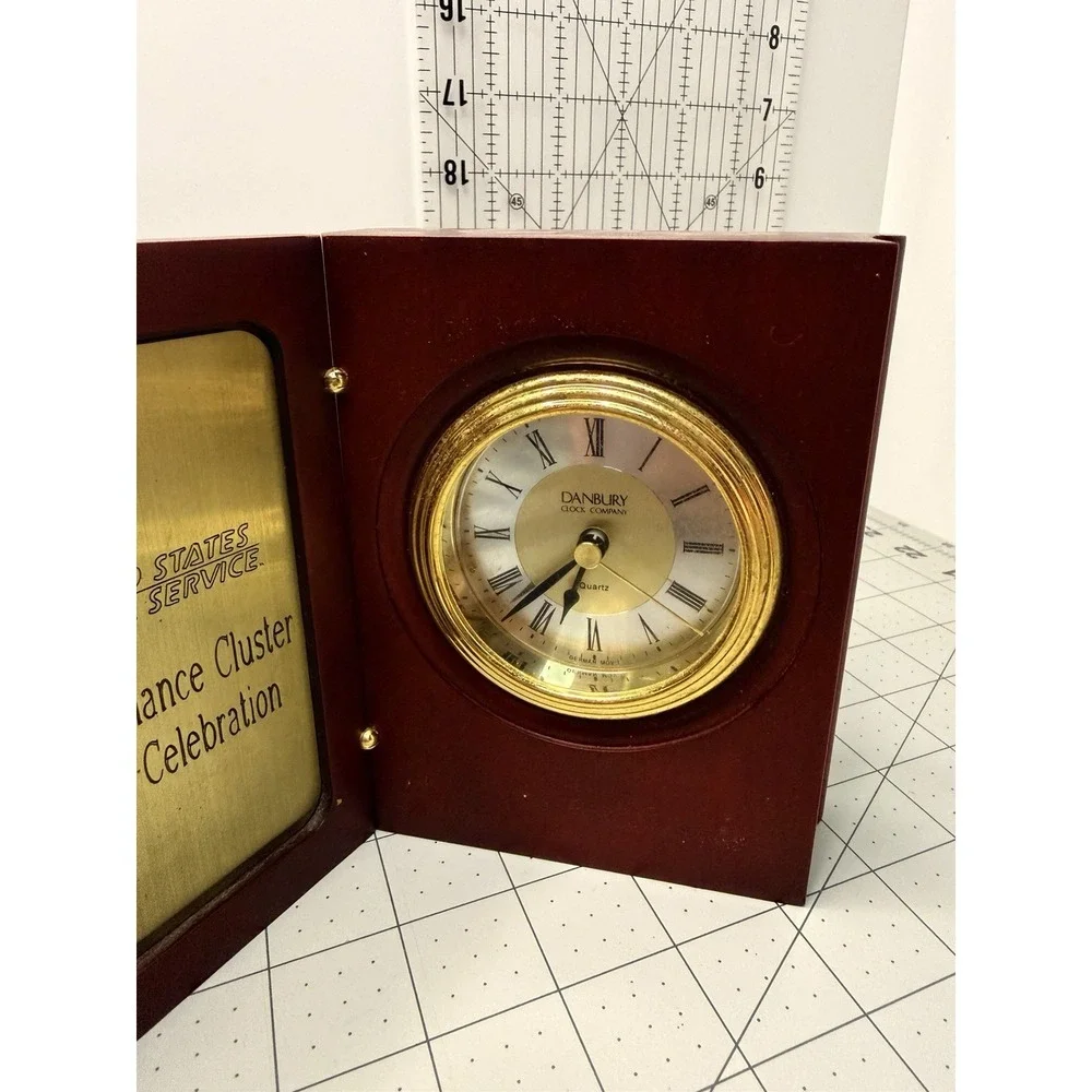 Vintage Danbury Clock Co. USPS Award Desk Clock